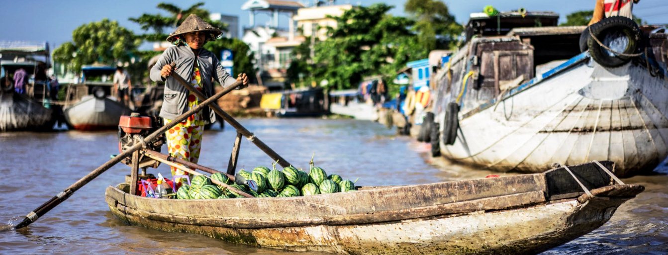 越南西南部有着漂浮市场、热带果园、特色风俗人文等独特旅游资源。请点击查看经典的越南南部行程