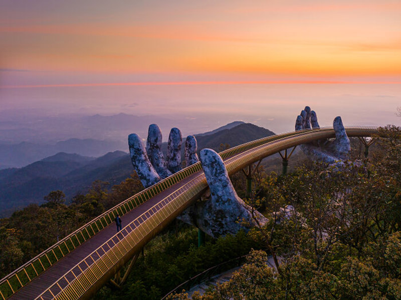 岘港 - 巴拿山 - 网红佛手金桥