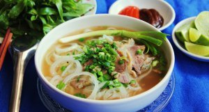 越南河粉-河内最有名的小吃之一