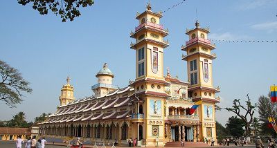 越南高台教圣地和古芝地道1日游
